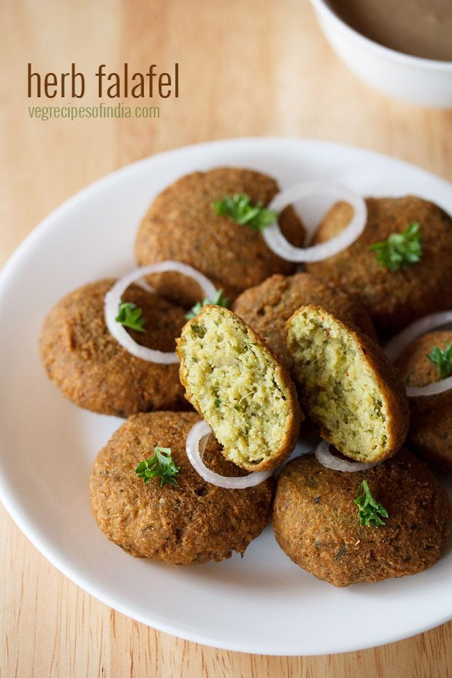 green falafel served in a plate
