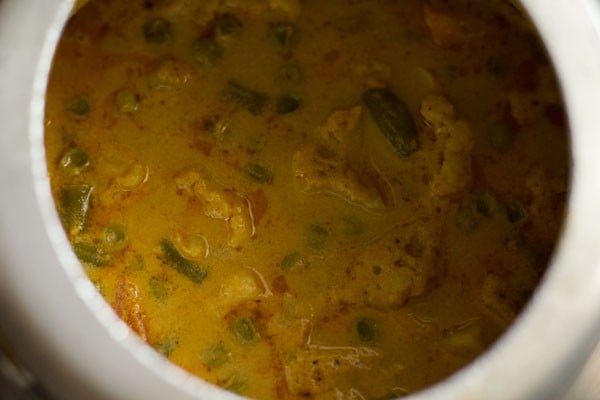 veg kurma recipe ready and cooked