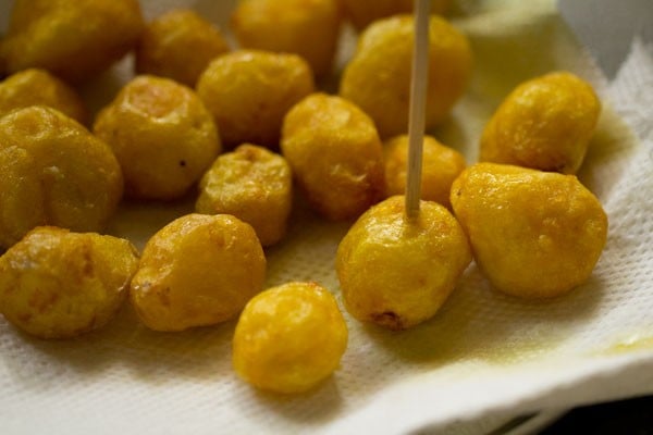 potatoes for Kashmiri dum aloo recipe
