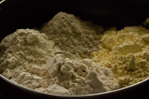 flours for making thepla recipe
