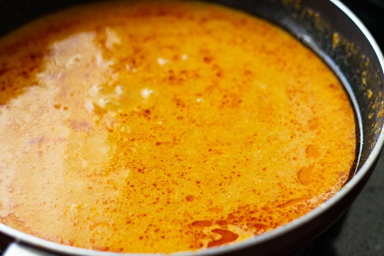 masala gravy being simmered.