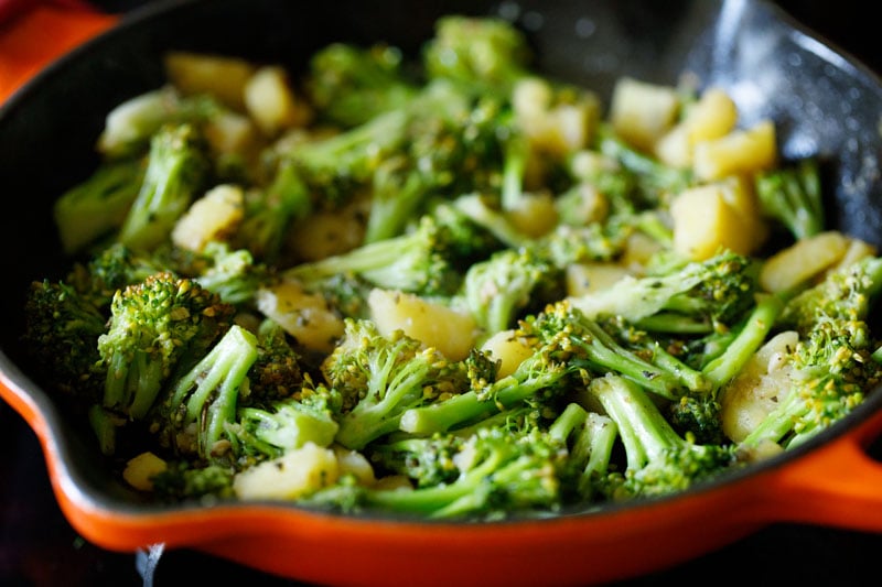 sautéed broccoli done and ready to be served